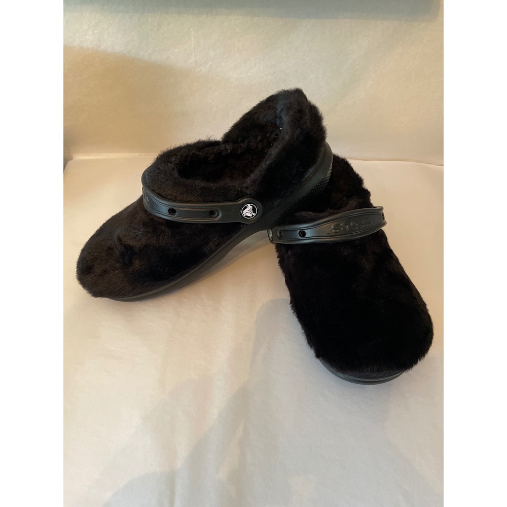 Crocs Classic Fuzz-Mania Clogs Black Faux Fur Lined Slip On Shoes Women 8 Men 6